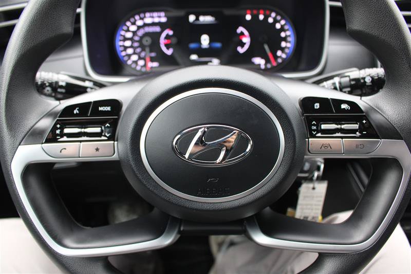 Used 2023 Hyundai Santa Cruz SE AWD/4WD image 13