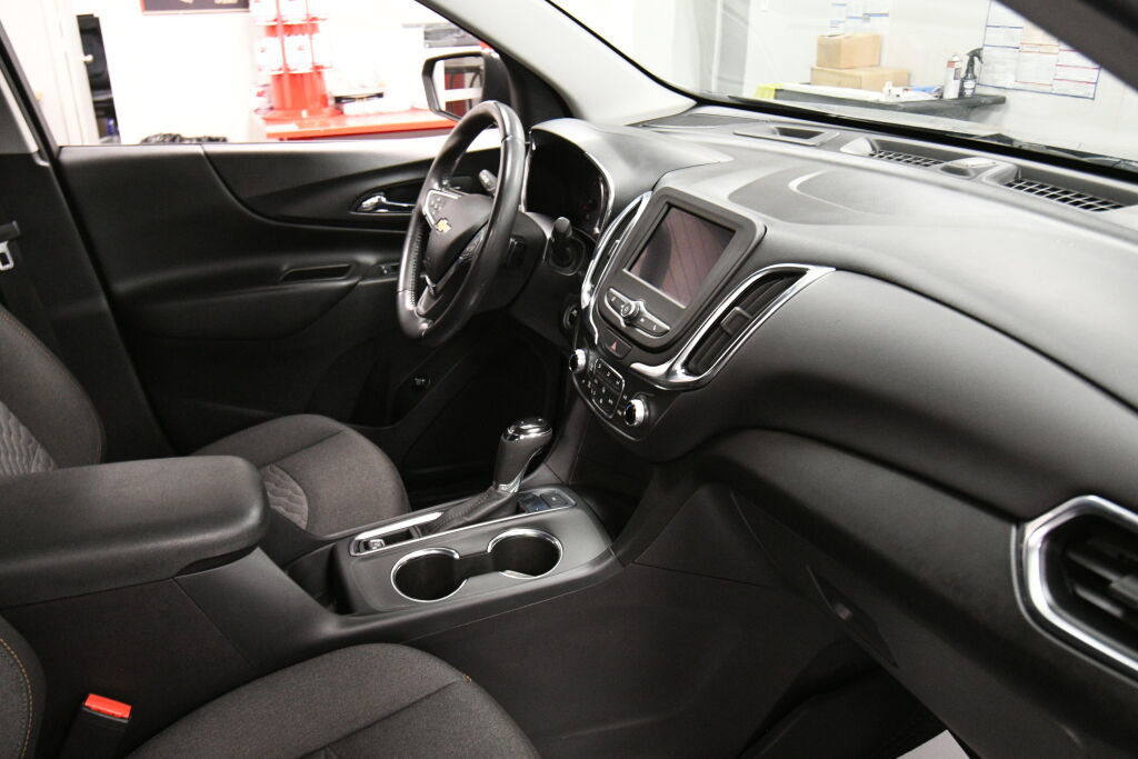 Used 2021 Chevrolet Equinox LT image 29