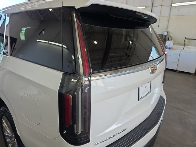 Certified 2023 Cadillac Escalade Premium Luxury AWD/4WD image 35