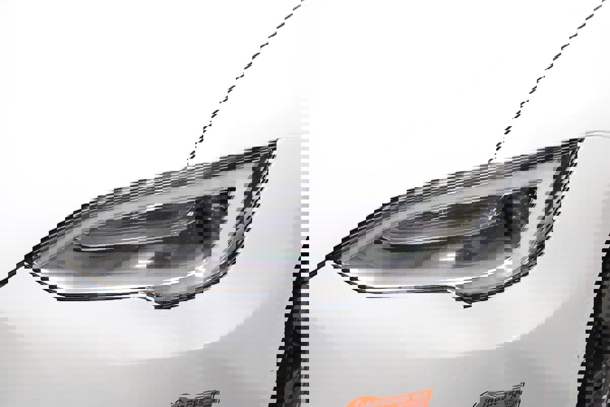 Used 2020 Tesla Model S Long Range AWD image 3