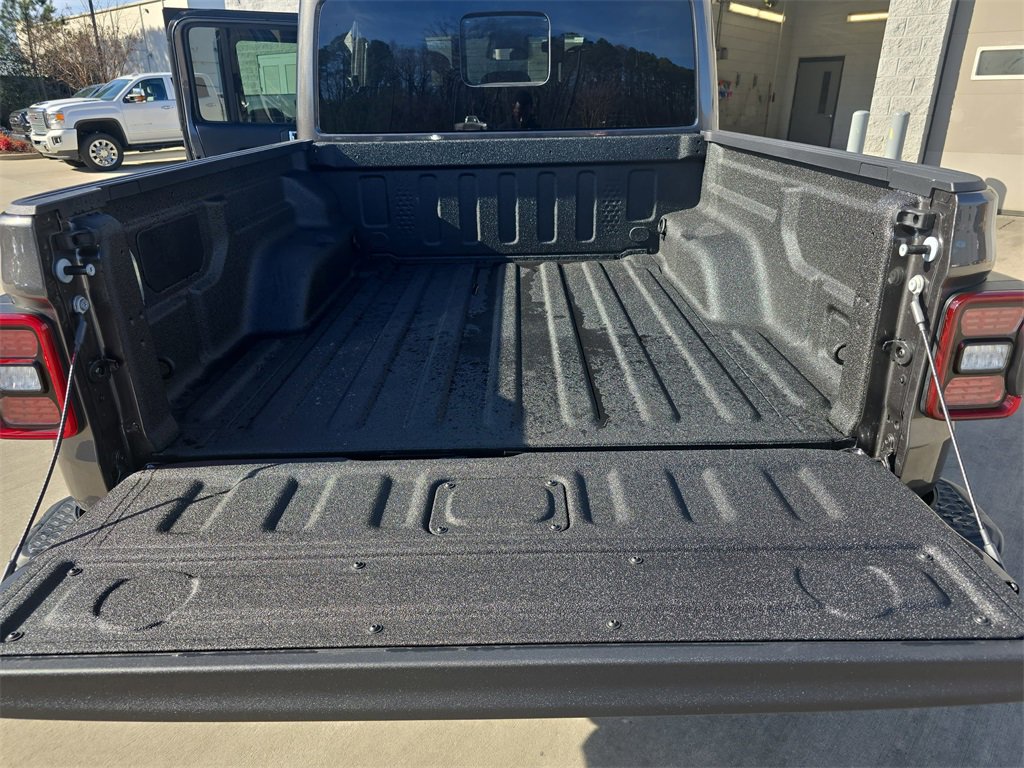 New 2026 Jeep Gladiator Mojave image 13