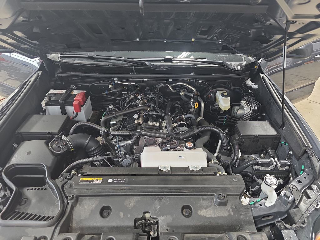 Used 2025 Toyota 4Runner SR5 image 28