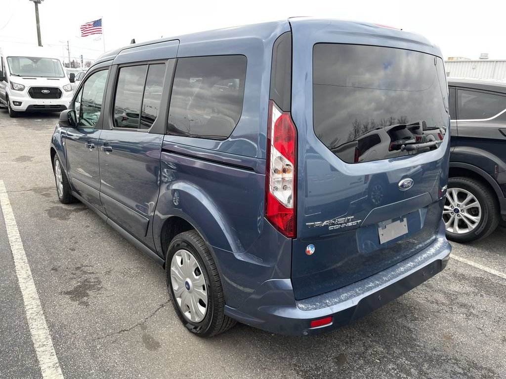 Used 2023 Ford Transit Connect XLT FWD image 5