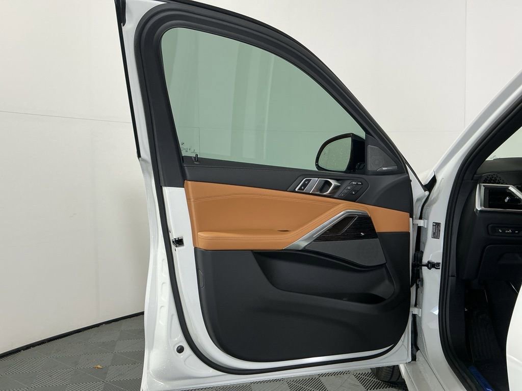 New 2026 BMW X6 xDrive40i AWD/4WD image 19
