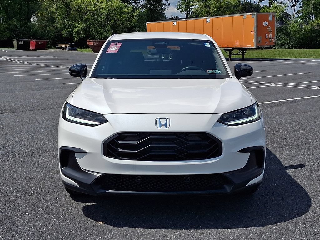 Used 2025 Honda HR-V Sport image 2