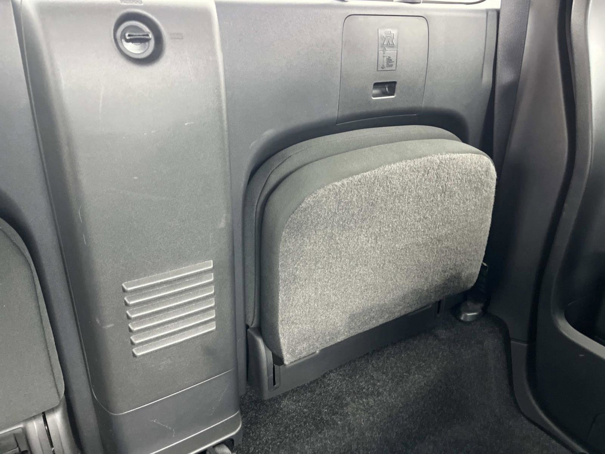 Used 2024 Nissan Frontier S w/ Technology Package image 19