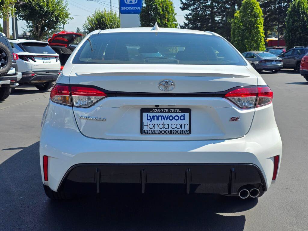 Used 2023 Toyota Corolla SE FWD image 14