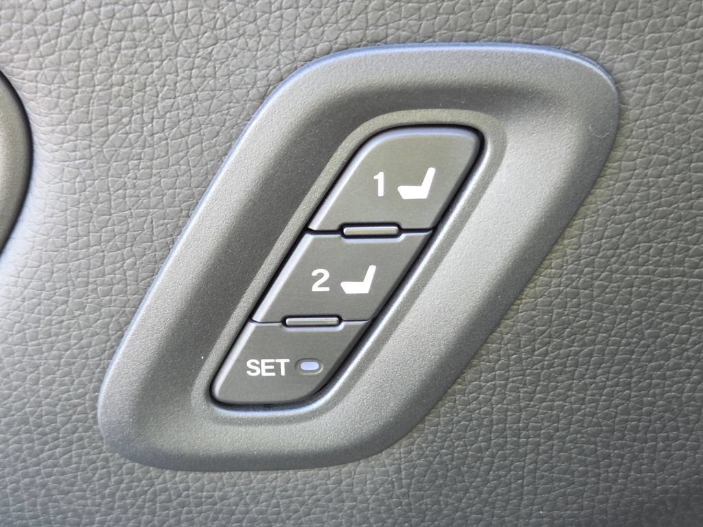 Certified 2025 Honda Pilot EX-L image 8