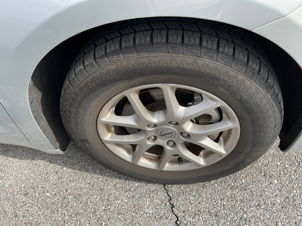 Used 2023 Chrysler Pacifica Touring-L image 11