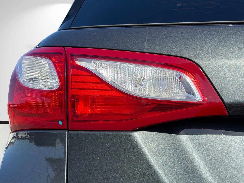 Used 2020 Chevrolet Equinox LS w/ LS Convenience Package image 10