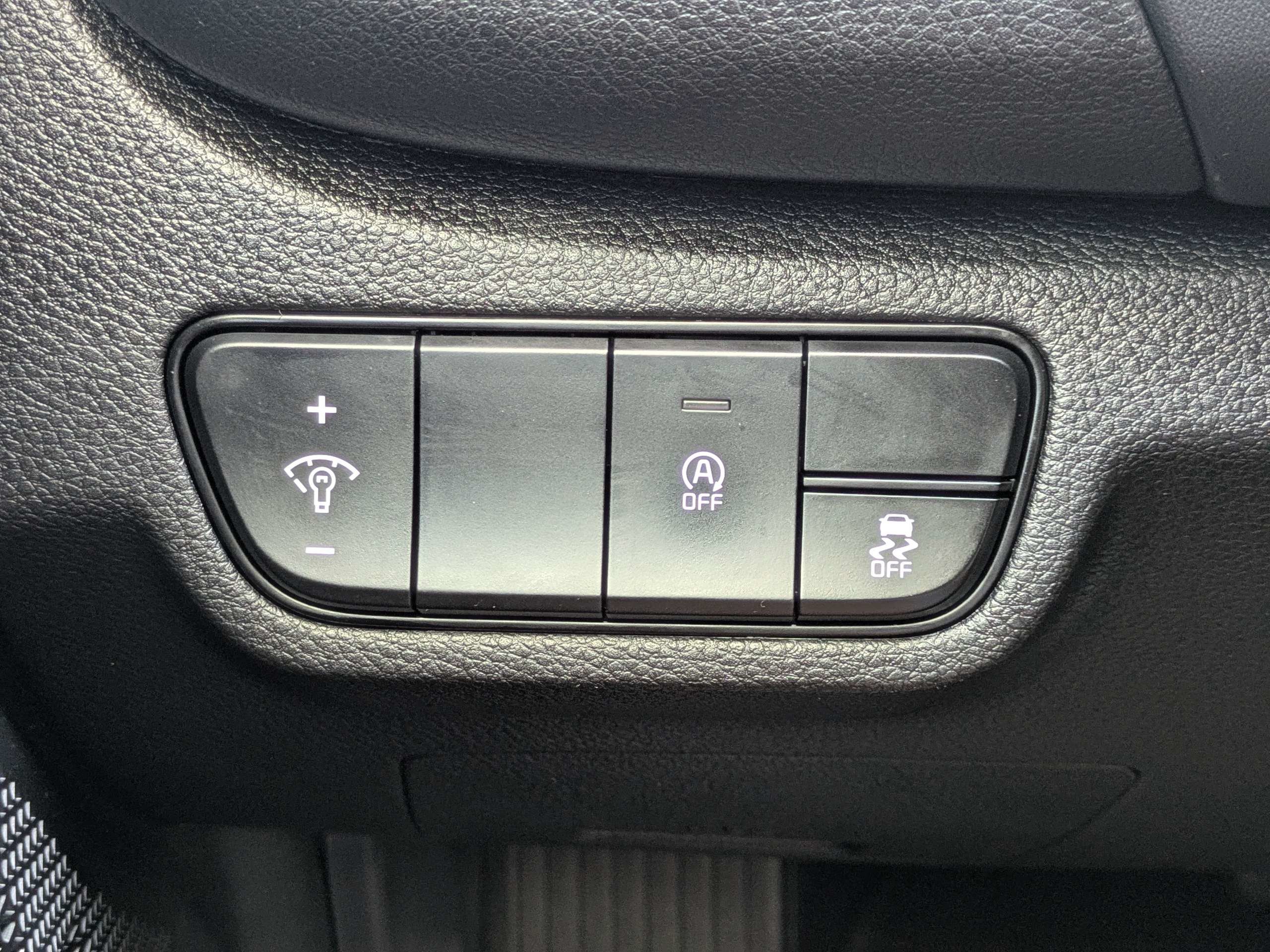Certified 2024 Kia Seltos EX FWD image 23