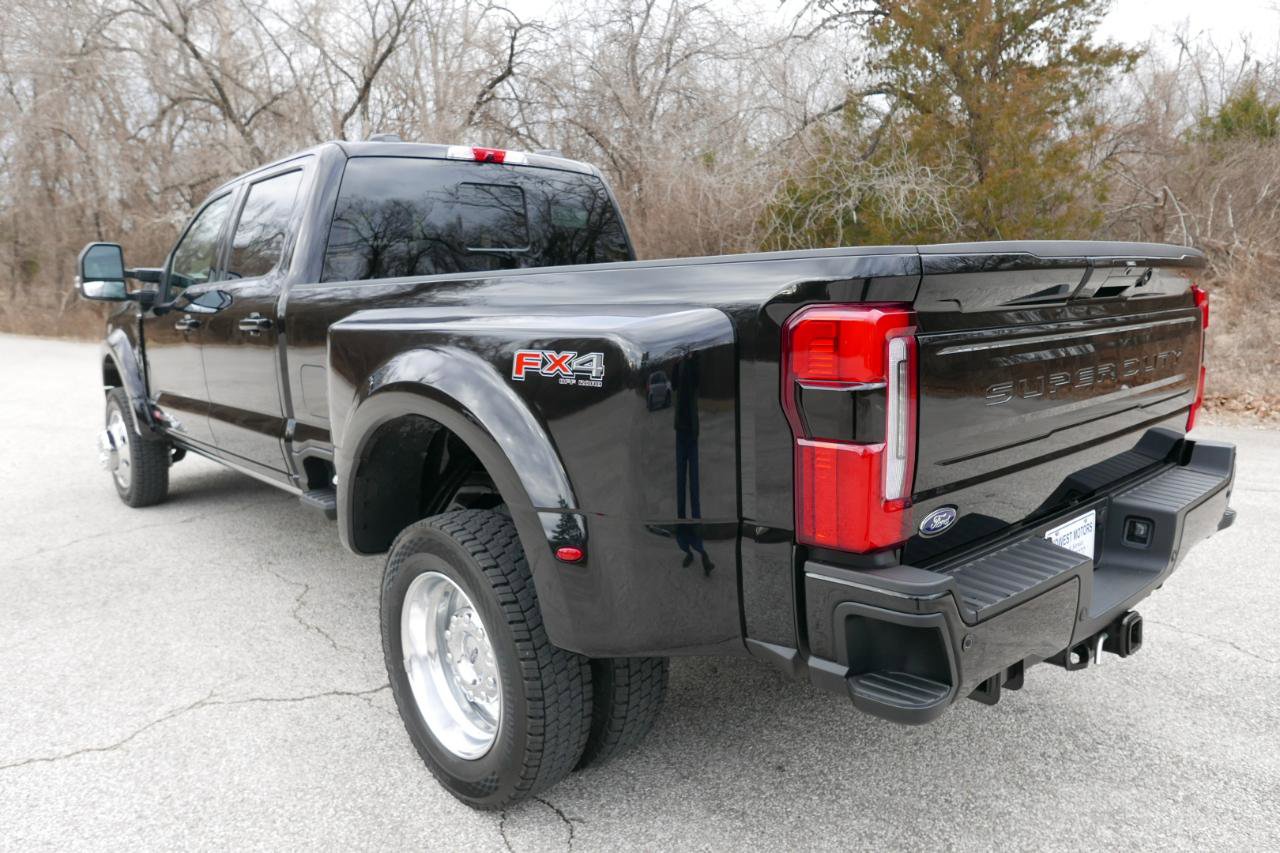 Used 2026 Ford F450 Platinum w/ FX4 Off-Road Package image 8