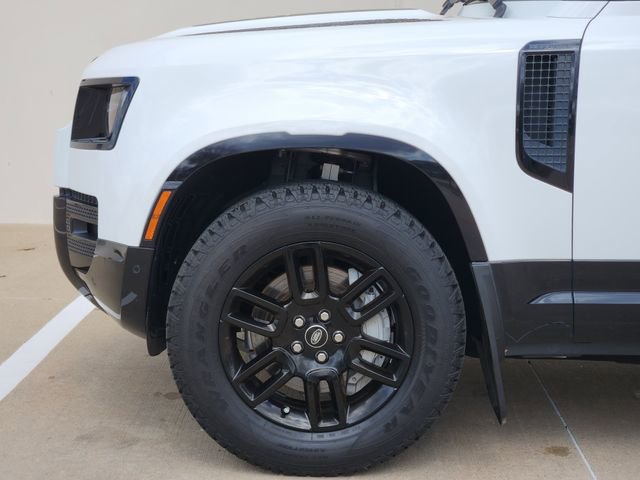 Used 2022 Land Rover Defender 90 X-Dynamic S image 9