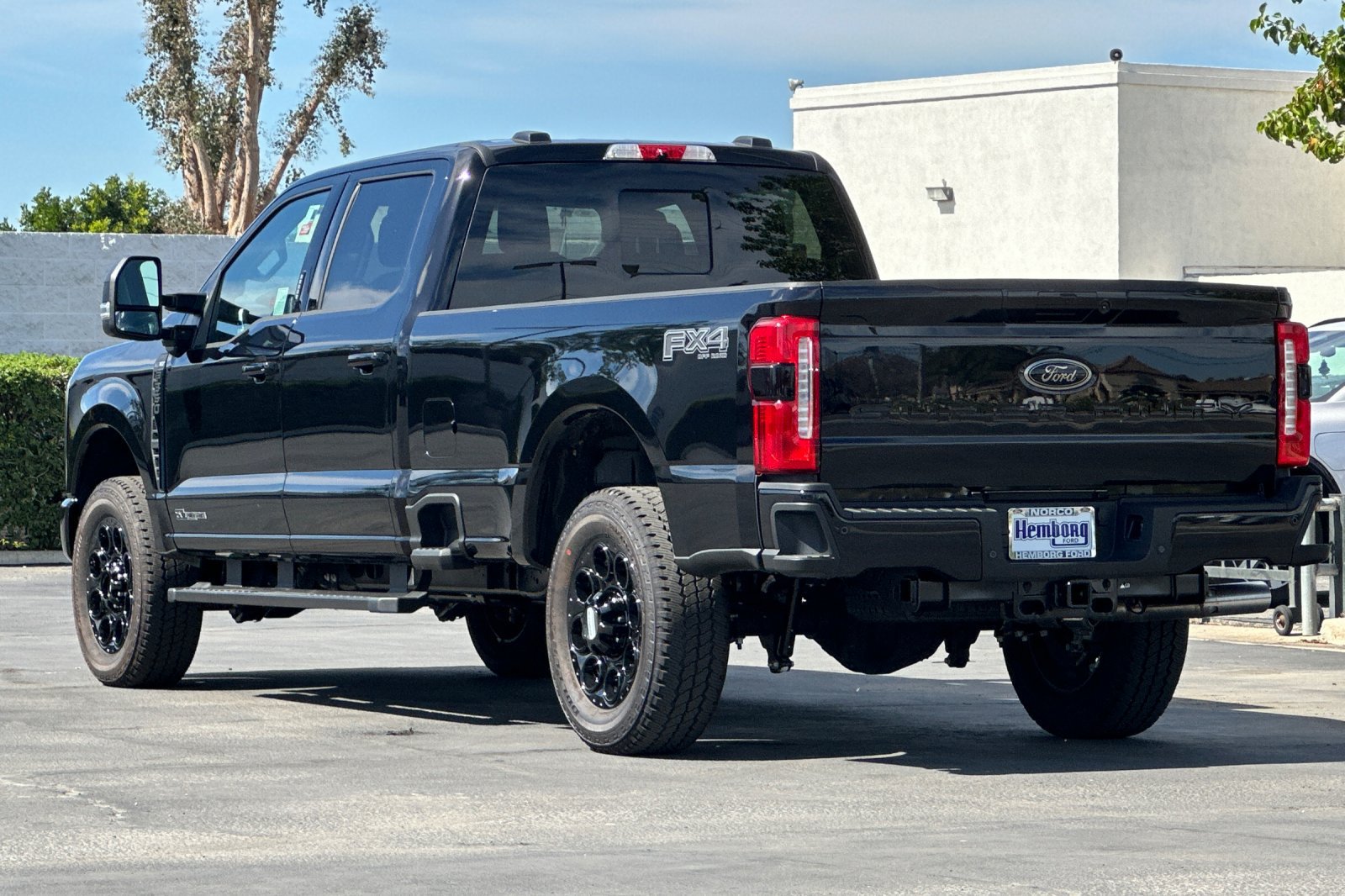 New 2026 Ford F350 XLT w/ XLT Premium Package AWD/4WD image 6