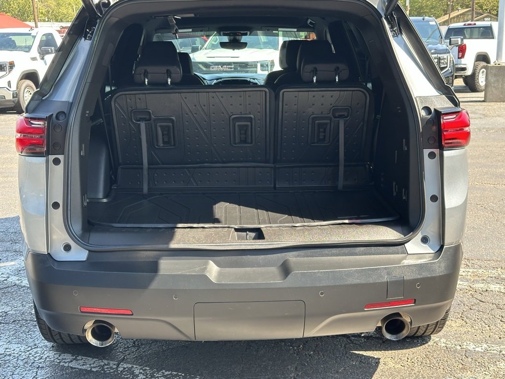 Used 2023 Chevrolet Traverse RS w/ LPO, Floor Liner Package image 8
