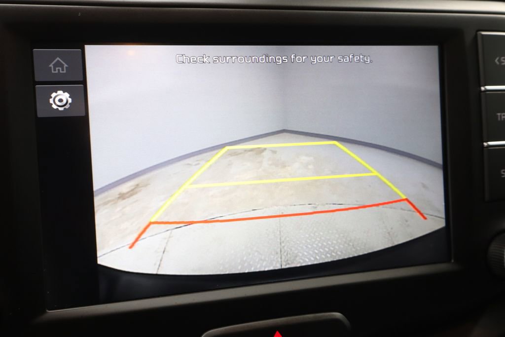 Used 2025 Kia Soul LX w/ LX Technology Package image 3