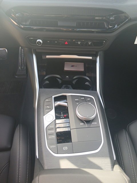 New 2026 BMW 330i Sedan w/ M Sport Package RWD image 18