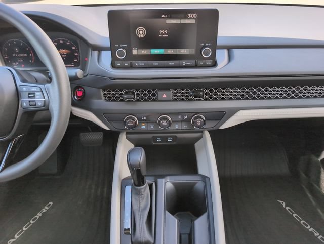 Used 2025 Honda Accord LX image 24