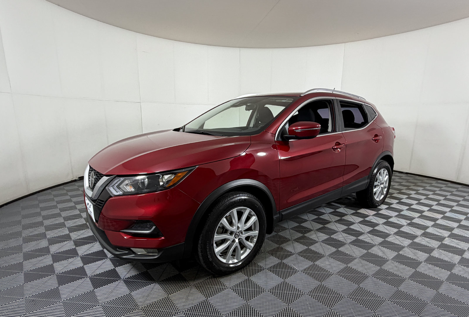 Used 2022 Nissan Rogue Sport SV AWD/4WD image 2