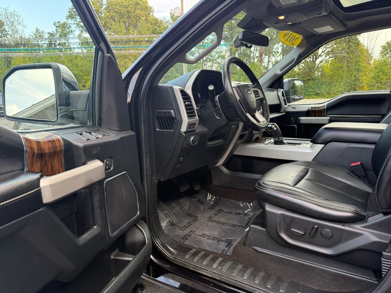 Used 2019 Ford F150 Lariat w/ Equipment Group 502A Luxury image 15