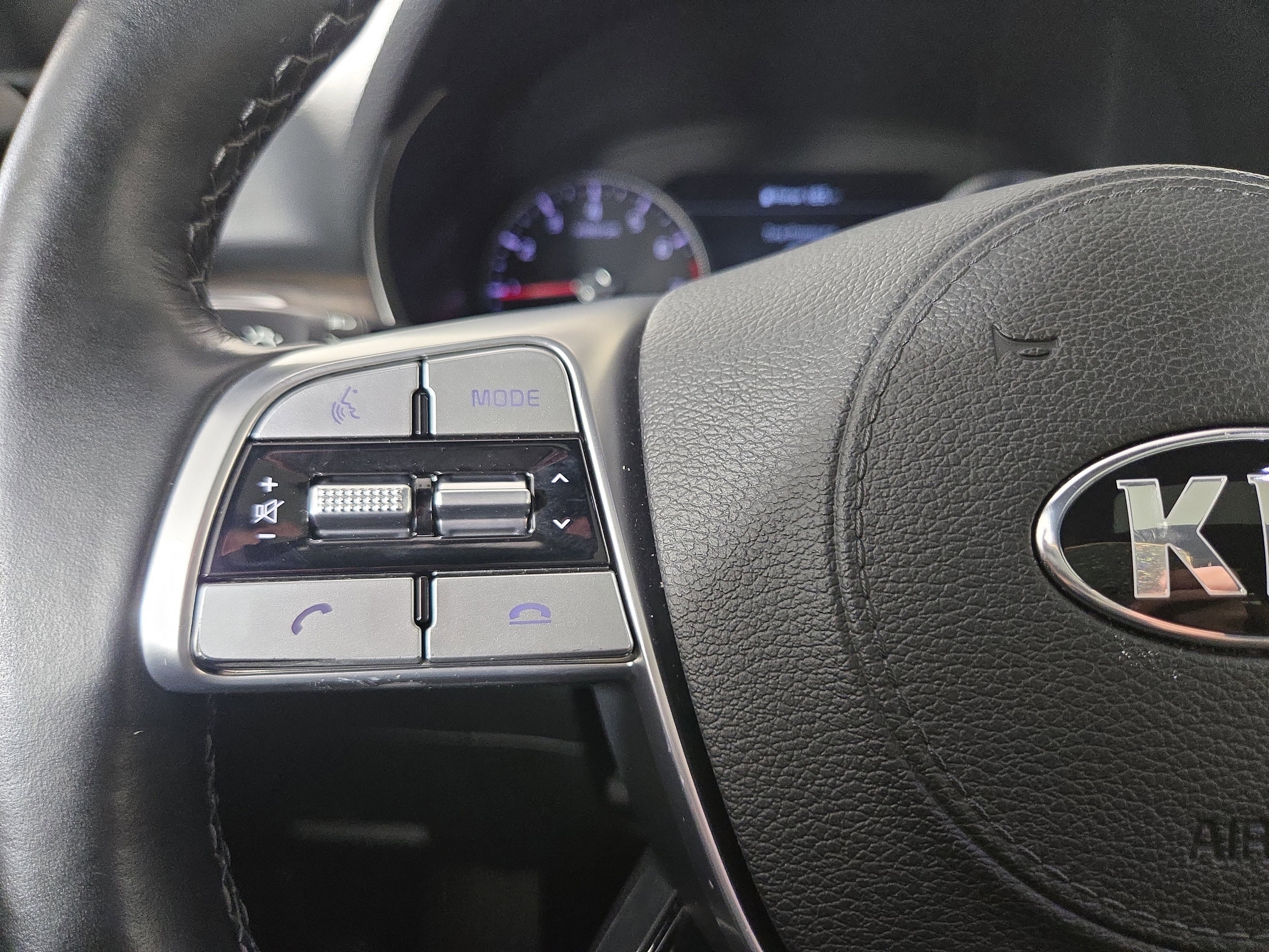 Used 2021 Kia Telluride SX w/ Towing Package image 16