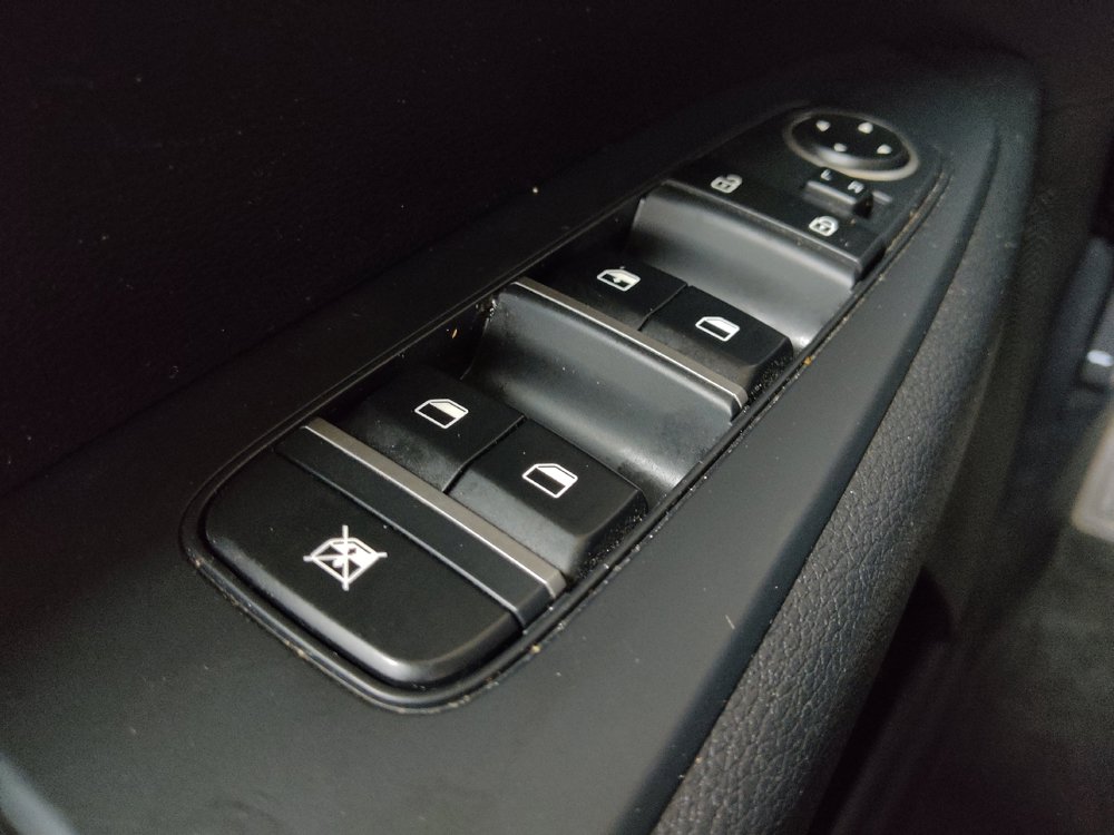 Used 2020 Kia Forte LXS FWD image 27