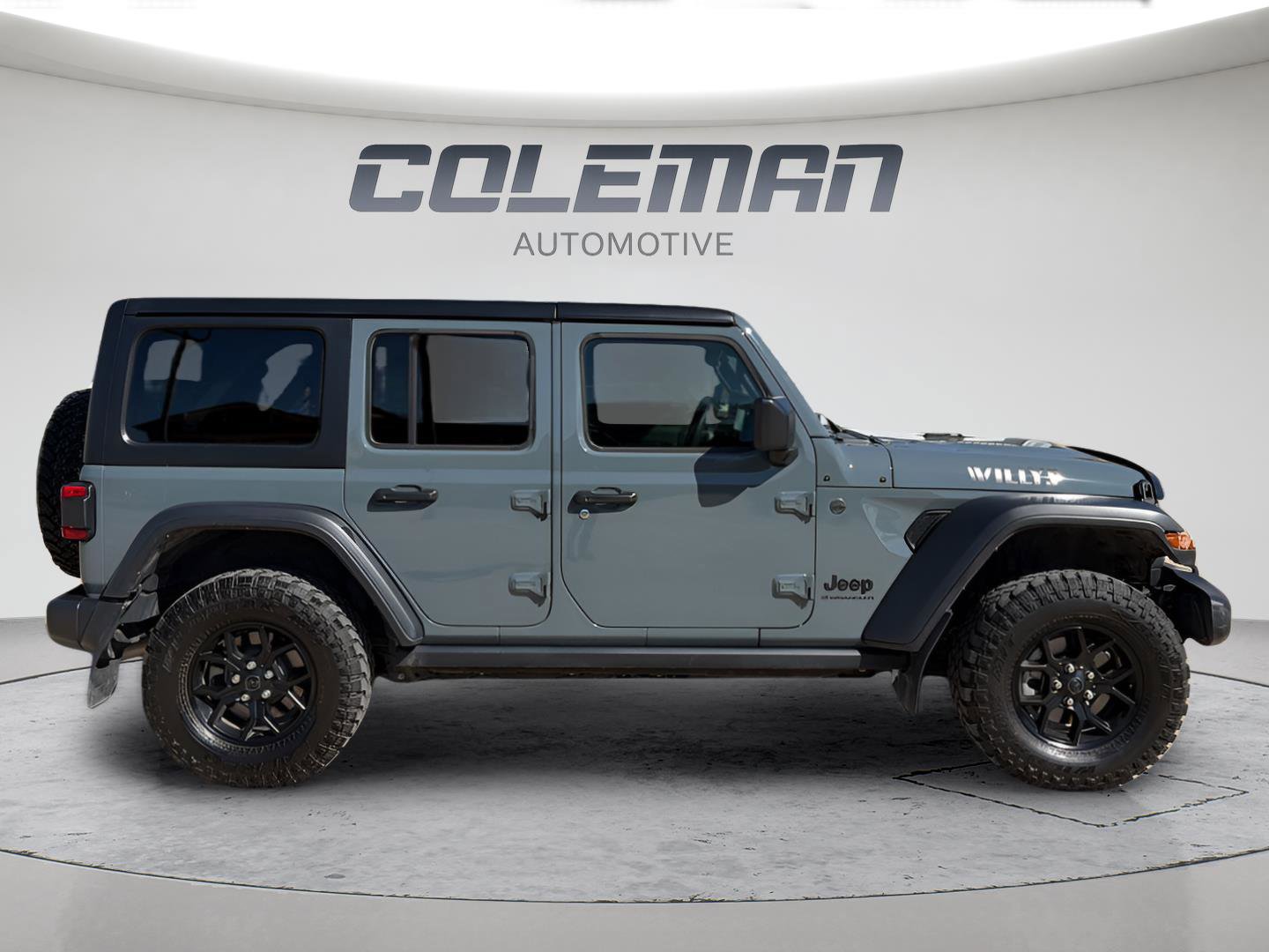 Used 2024 Jeep Wrangler Willys image 6
