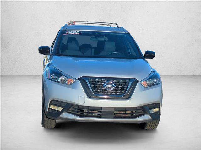 Used 2020 Nissan Kicks SR image 2