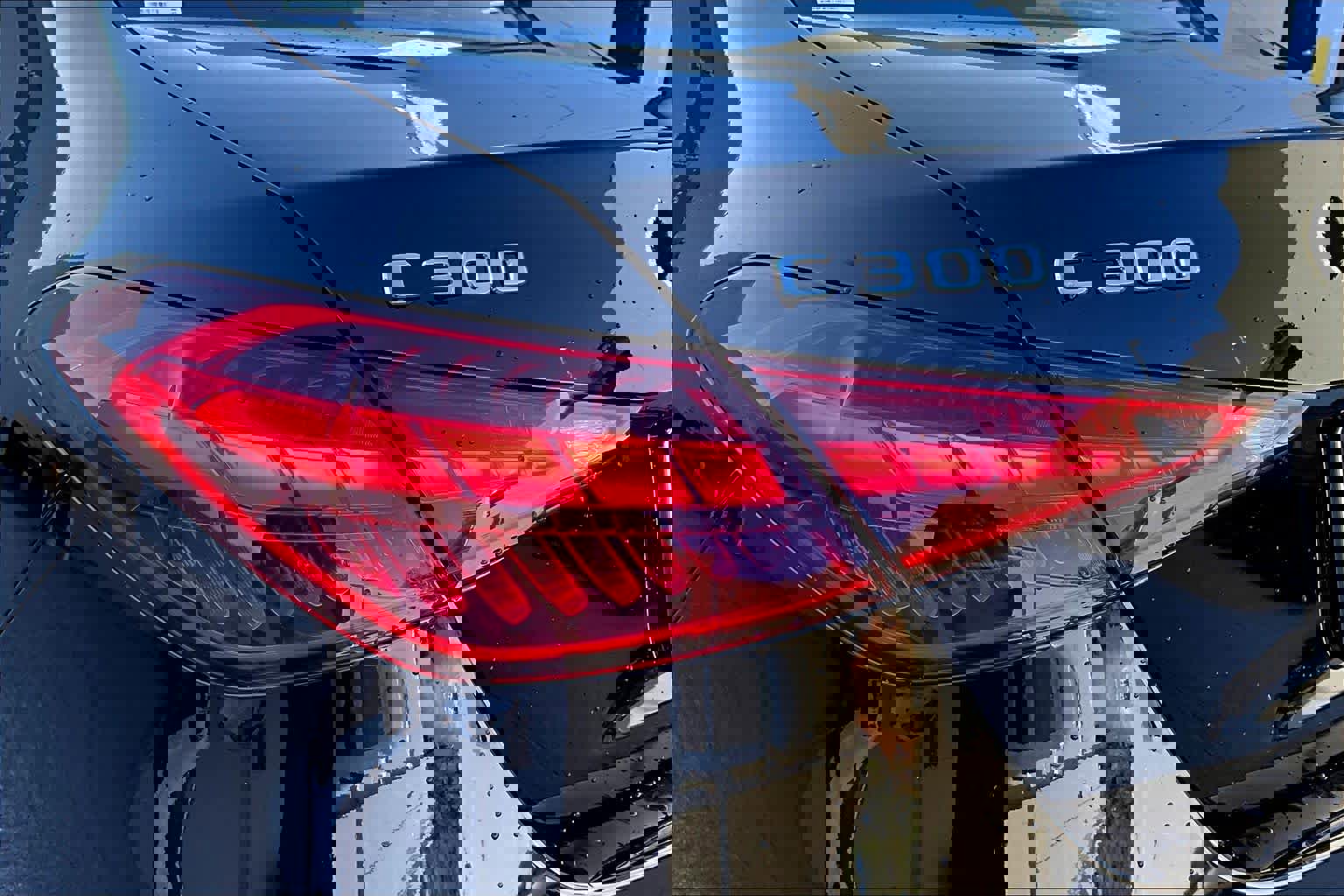 Used 2025 Mercedes-Benz C 300 4MATIC Sedan image 27