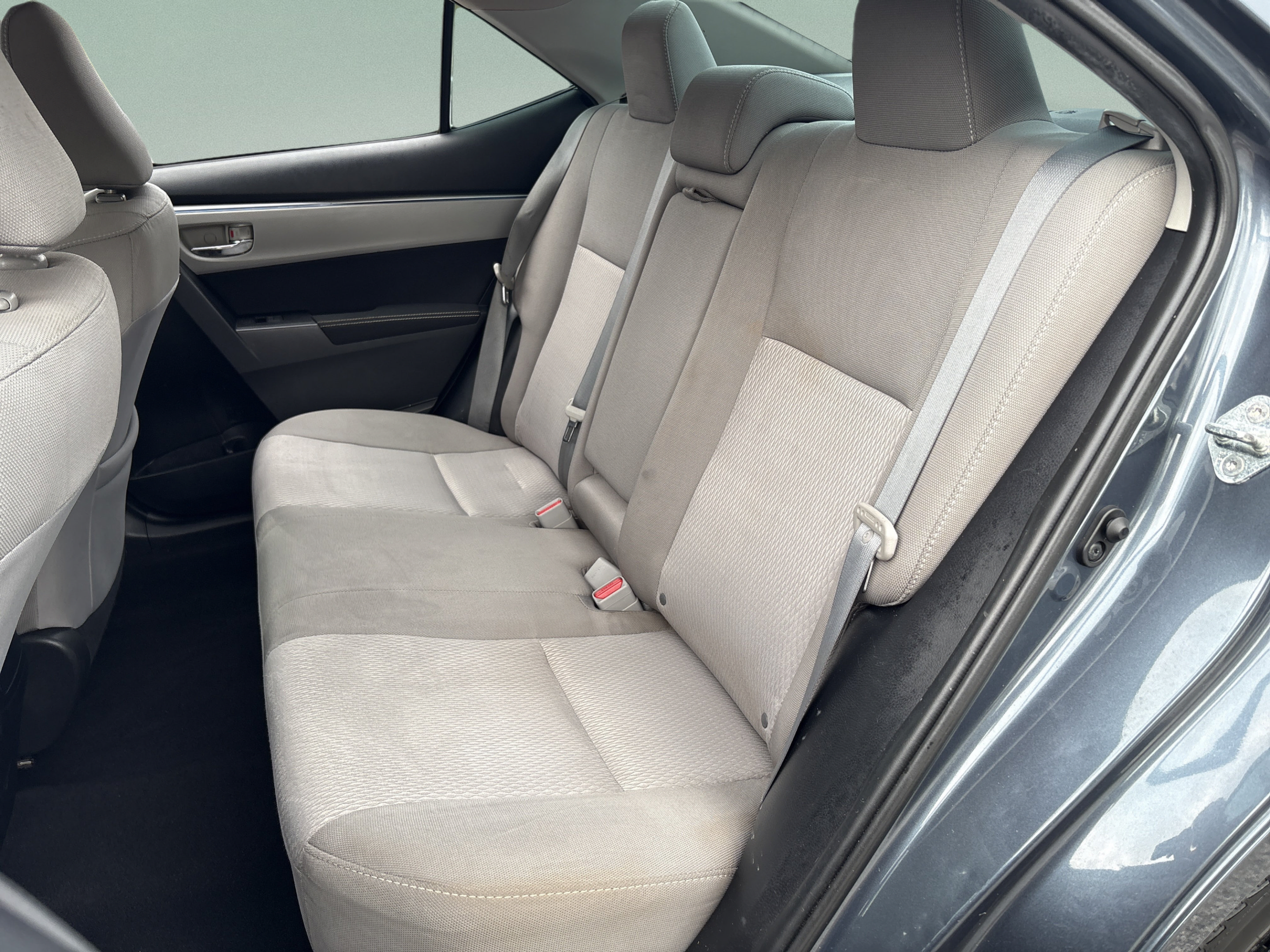 Used 2015 Toyota Corolla LE FWD image 20