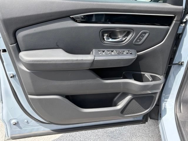 Used 2023 Honda Pilot Touring image 12