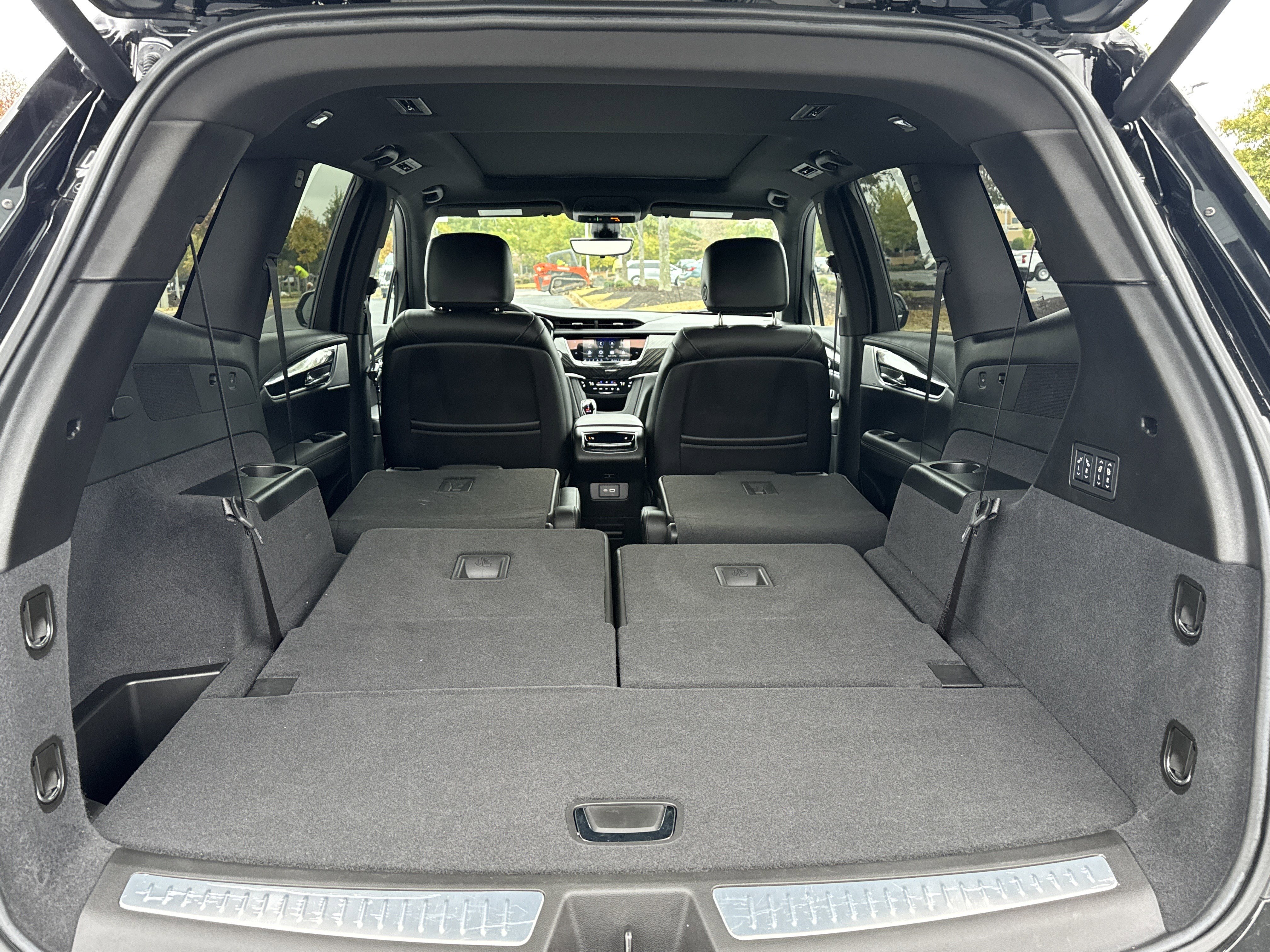 Used 2025 Cadillac XT6 Premium Luxury w/ Technology Package image 30