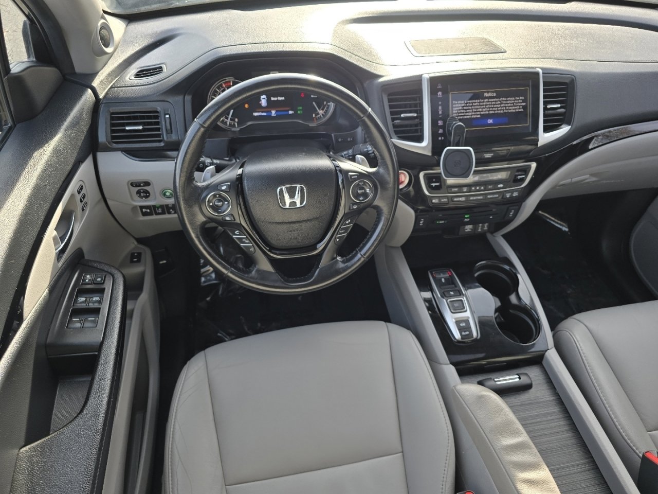Used 2018 Honda Pilot Touring image 30