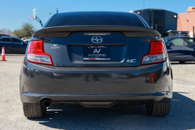 Used 2013 Scion tC FWD image 10