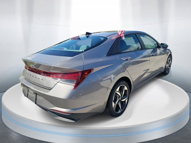 Certified 2023 Hyundai Elantra SEL w/ Convenience Package image 4