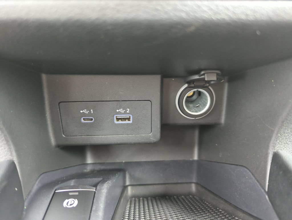 Certified 2024 Nissan Kicks SV FWD image 35