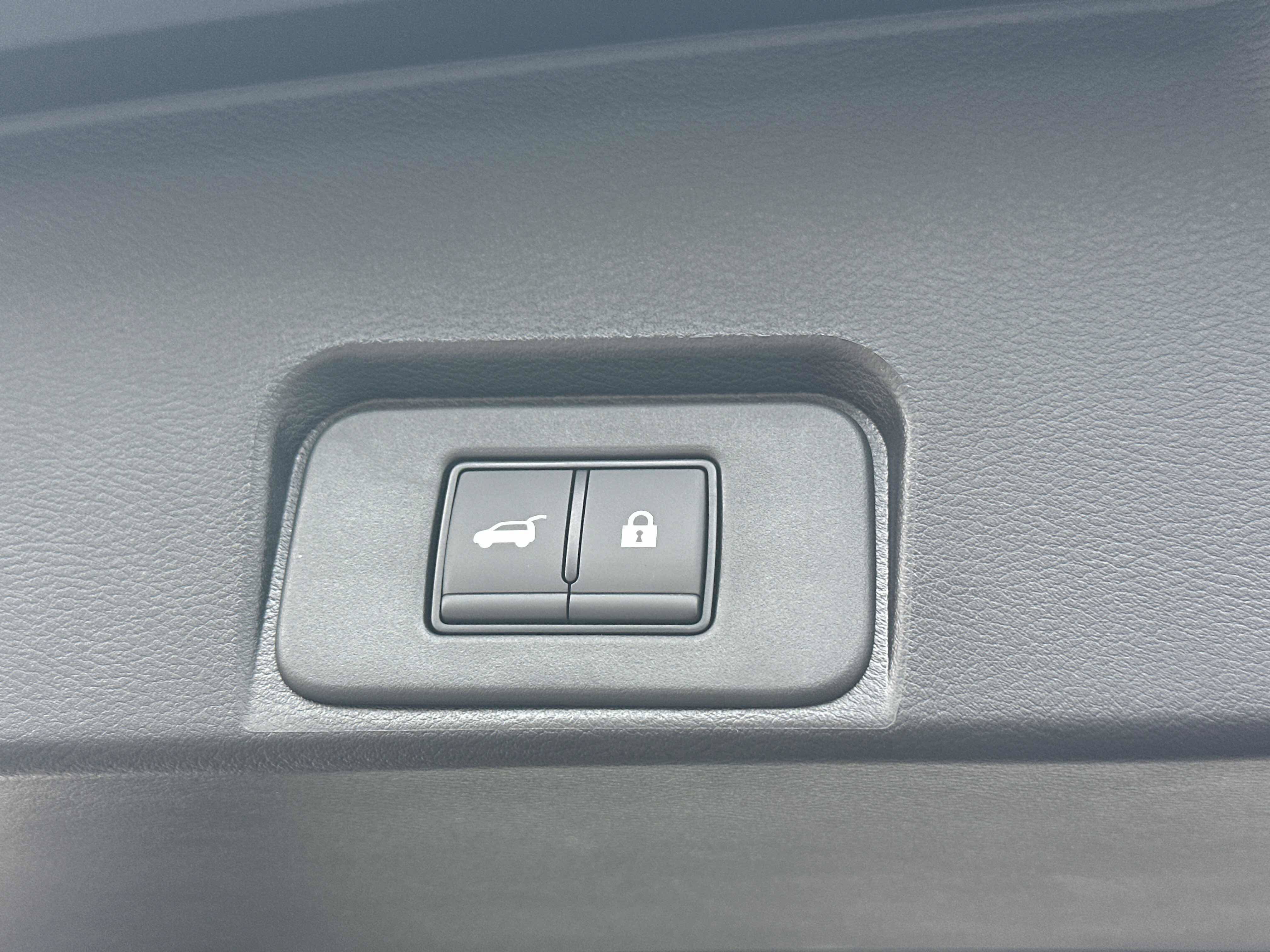 New 2026 Nissan Rogue Dark Armor AWD/4WD image 19