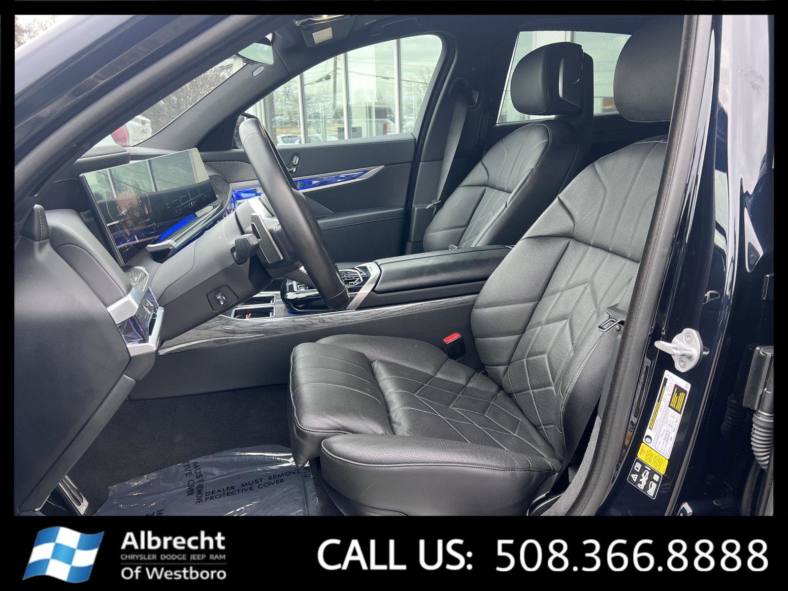 Used 2024 BMW 740i xDrive image 10