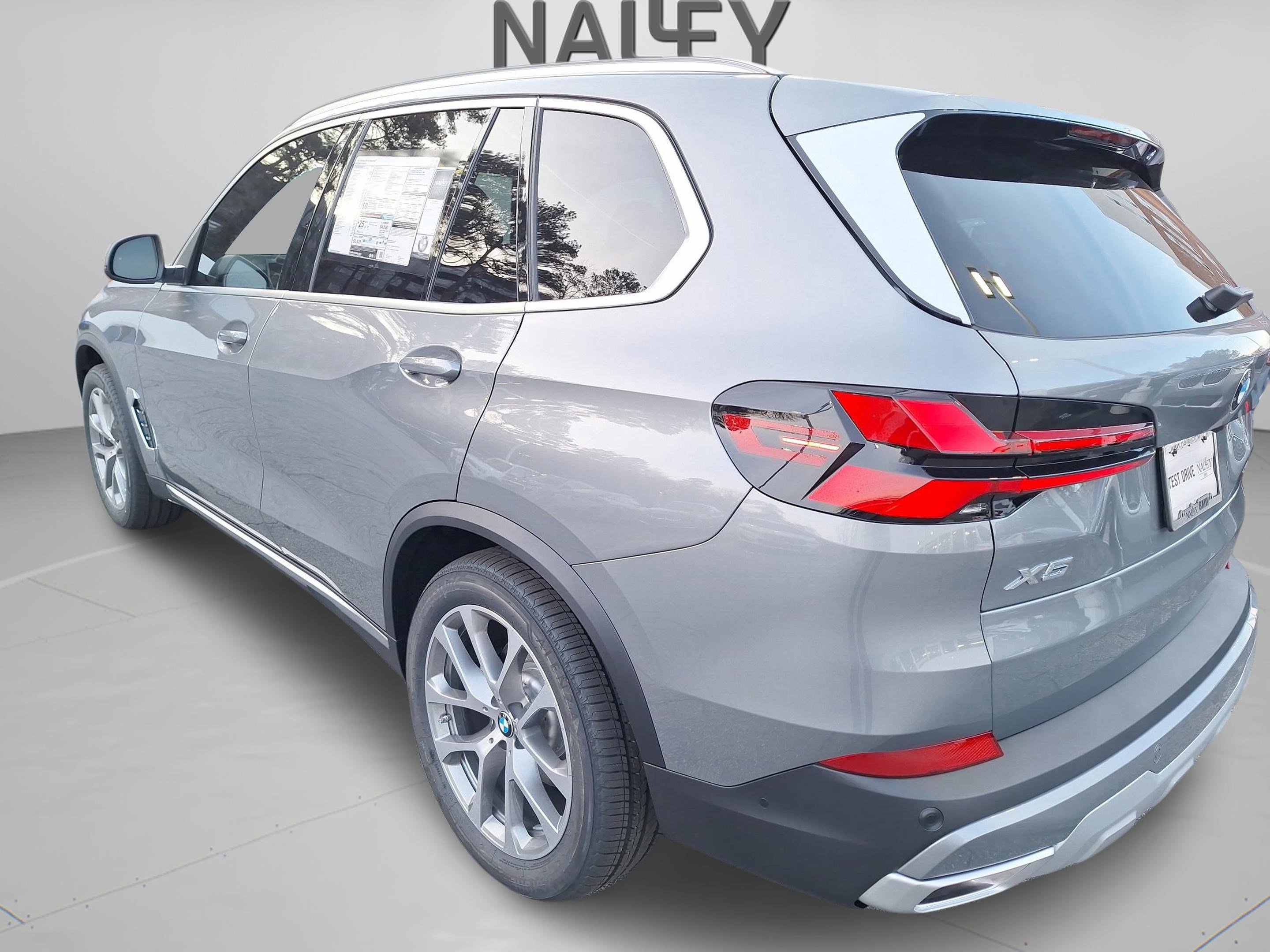 Used 2026 BMW X5 xDrive40i w/ Premium Package AWD/4WD image 20