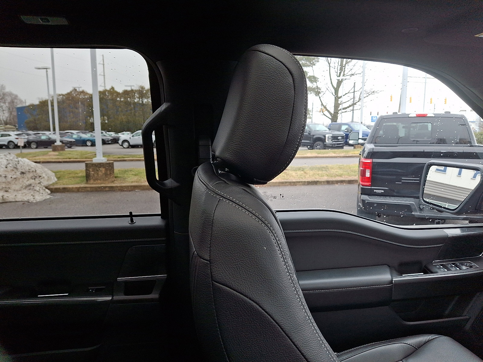 Used 2023 Ford F150 XLT w/ Equipment Group 302A High image 13