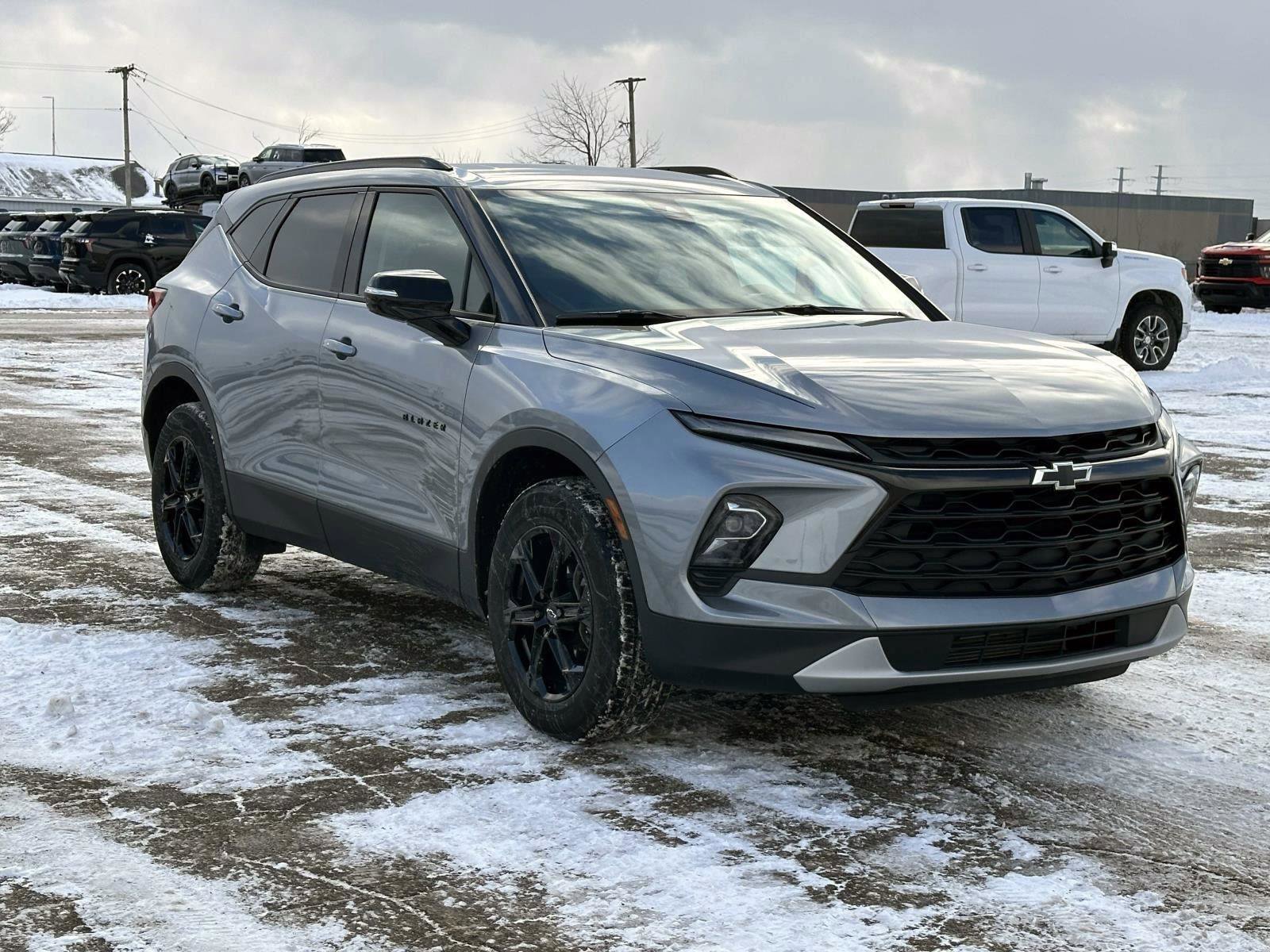 Used 2024 Chevrolet Blazer LT w/ Midnight/Sport Edition image 6