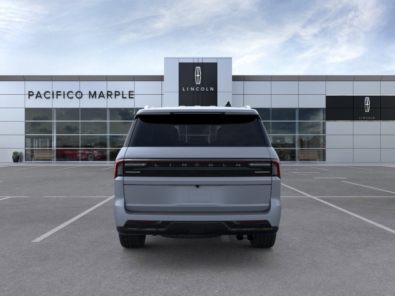 New 2026 Lincoln Navigator Reserve AWD/4WD image 5