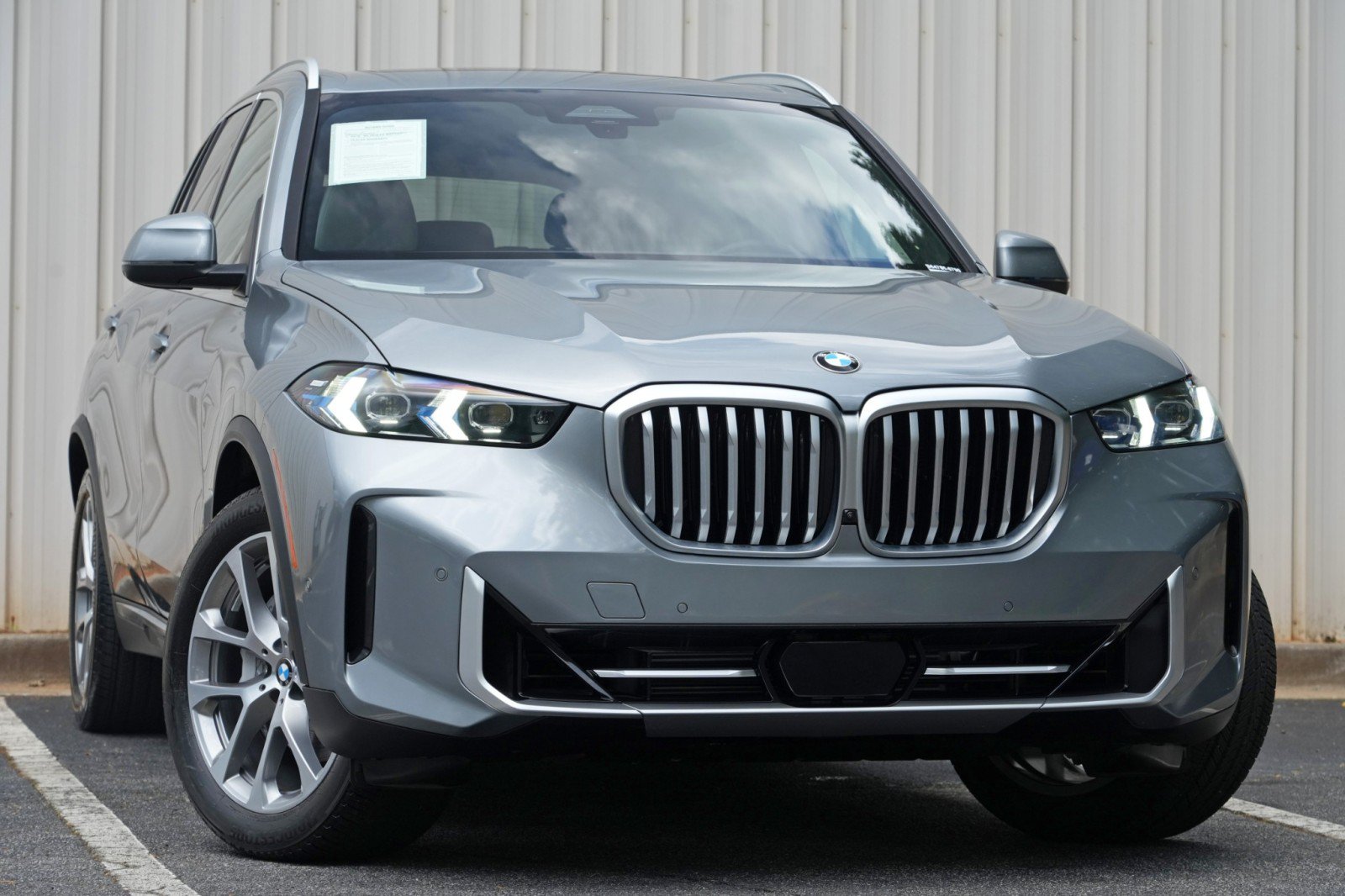 Used 2024 BMW X5 sDrive40i w/ Premium Package RWD image 4