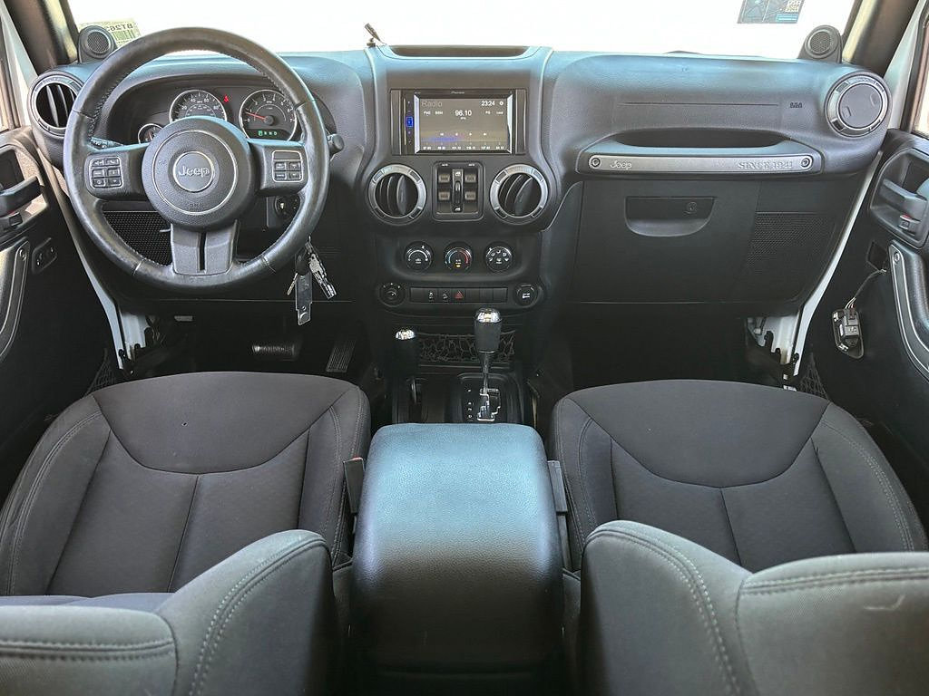 Used 2014 Jeep Wrangler Unlimited Sport w/ Quick Order Package 24S AWD/4WD image 9