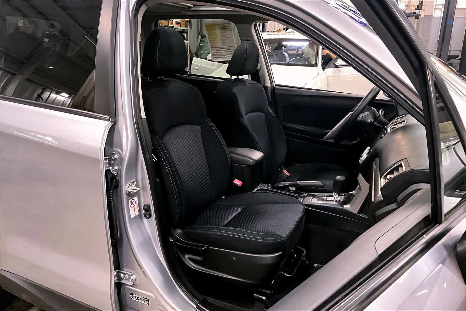 Used 2016 Subaru Forester 2.5i Premium w/ All-Weather Package image 9