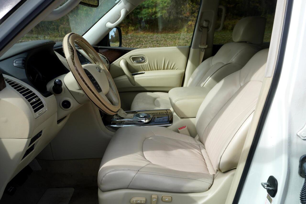 Used 2011 INFINITI QX56 2WD w/ Deluxe Touring Pkg image 15
