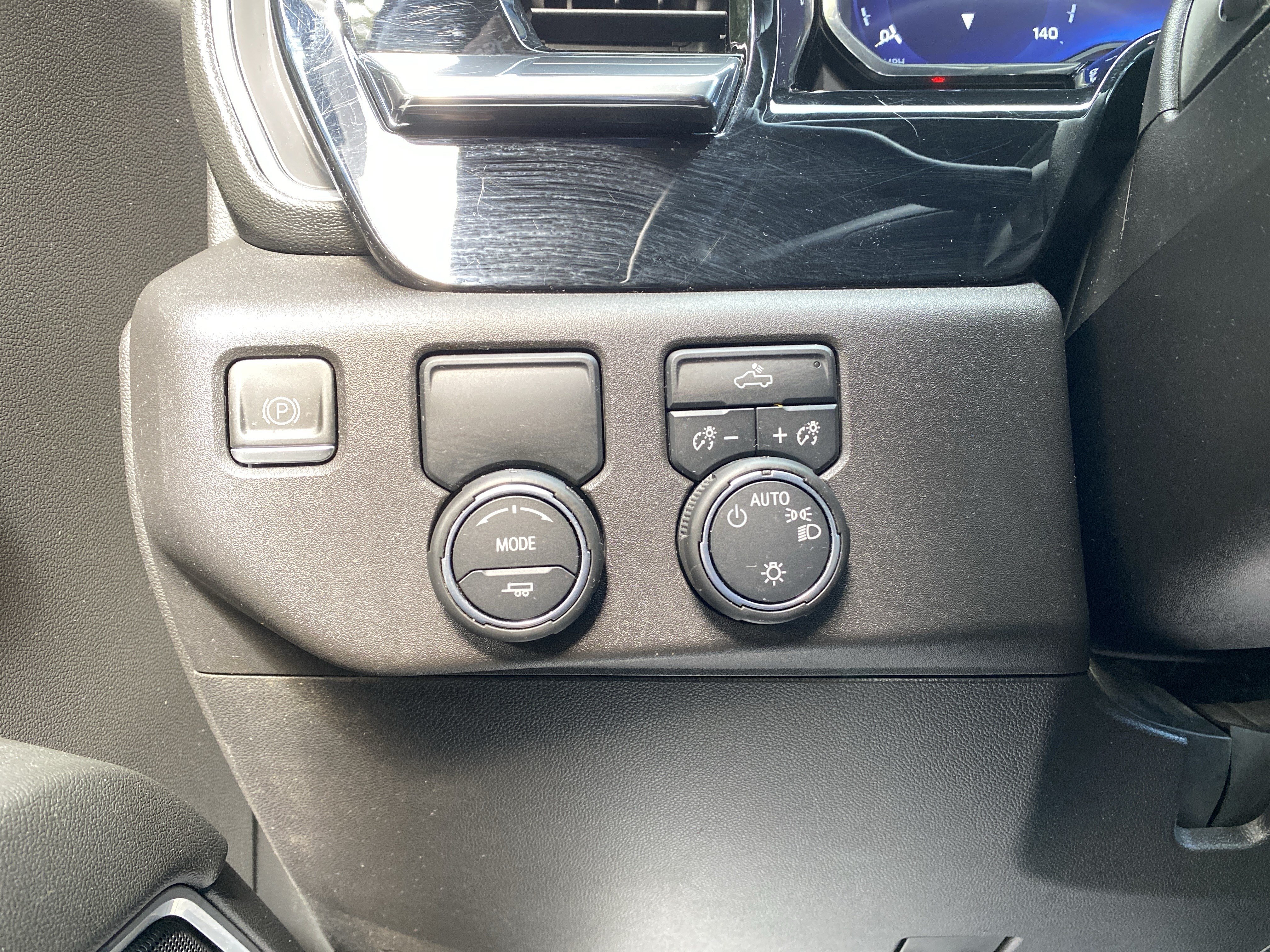 Used 2023 Chevrolet Silverado 1500 LT RWD image 18
