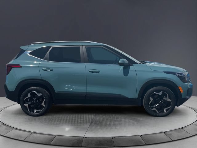 Used 2024 Kia Seltos EX AWD/4WD image 6