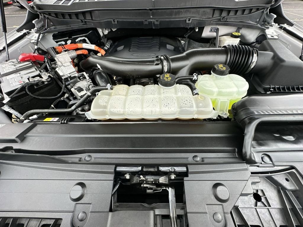 Used 2022 Ford F150 Platinum image 40