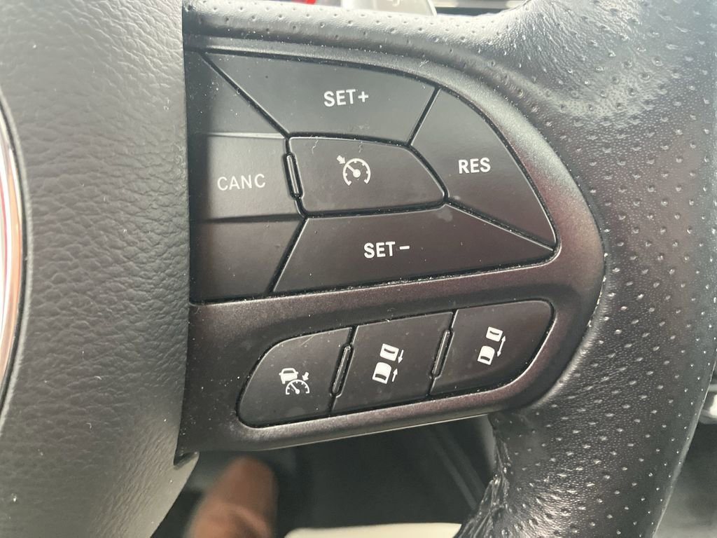 Used 2022 Dodge Durango GT image 36